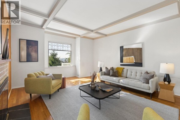 443 E 7th Street, North Vancouver, BC V7L1S1 Photo 5