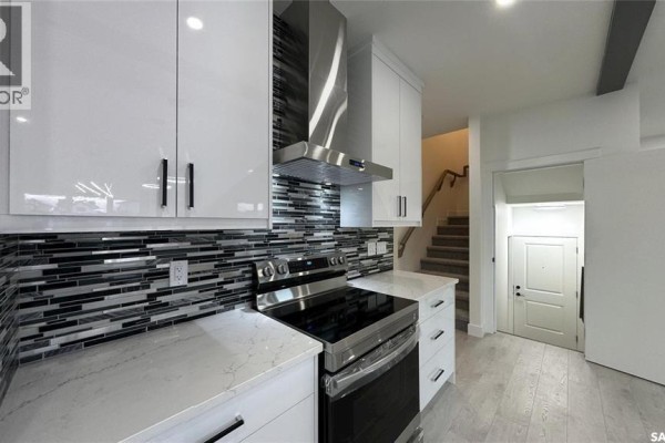 Kitchen - 443 Yuel Crescent, Saskatoon, SK S7W1N6 Photo 3