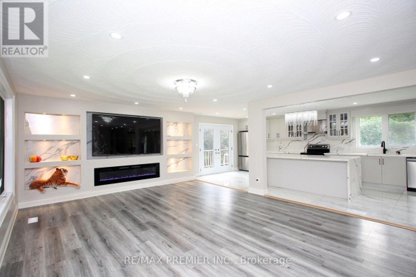 Family room - 4430 Liberty Street N, Clarington, ON L1C3E6 Photo 4