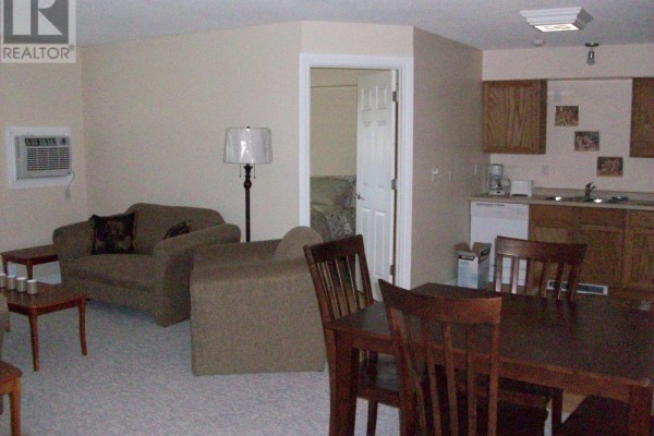 4434 Leader Lane, Niagara Falls, ON L2E2Z7 Photo 4