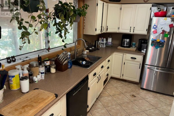 Laundry room - 4437 Line 9 North Line, Oro Medonte, ON L0K1E0 Photo 3