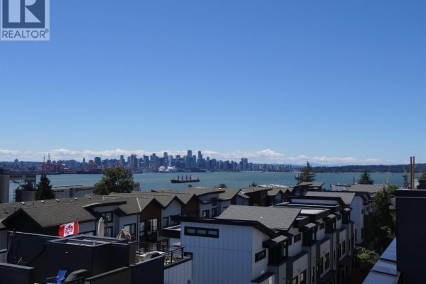 444 545 E 2nd Street, North Vancouver, BC V7L1E1 Photo 4