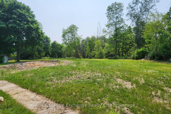444 Durham Street, Kincardine, ON N2Z2B8 Photo 3