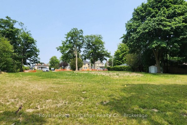 444 Durham Street, Kincardine, ON N2Z2B8 Photo 5