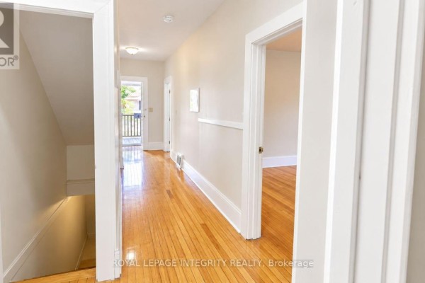 444 Gladstone Avenue, Ottawa, ON K1R5N8 Photo 5