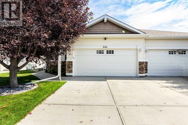 444 Jenkins Drive, Red Deer, AB, photo 2