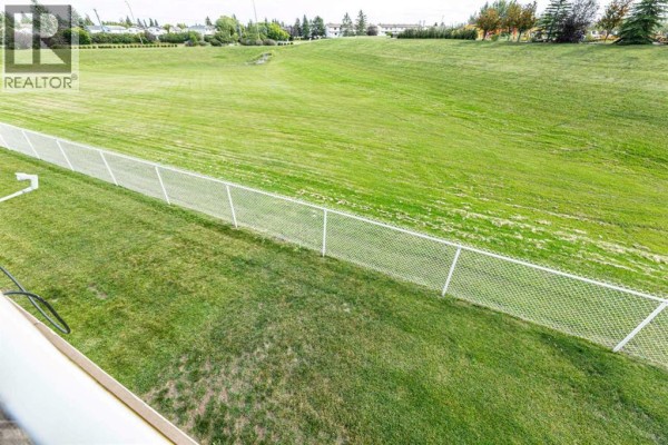 444 Jenkins Drive, Red Deer, AB, photo 3