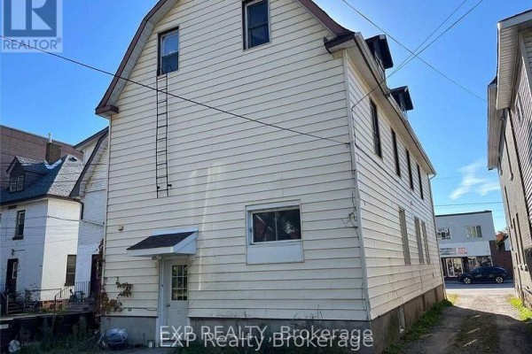 444 Main Street E, North Bay, ON P1B1B5 Photo 2