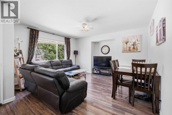 4449 Park Avenue, Terrace, BC, photo 2