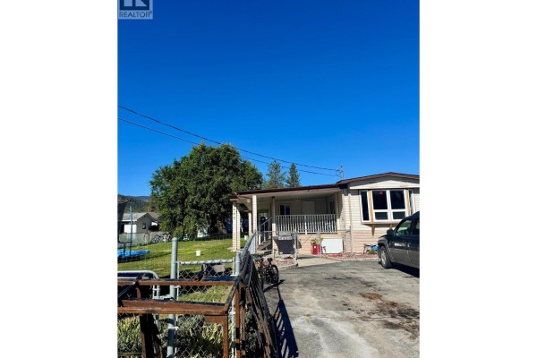 Den - 445 Bailey Avenue, Merritt, BC V0K1Y0 Photo 2