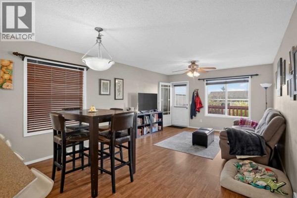 Living room - 445 Stonegate Way Nw, Airdrie, AB T4B3A1 Photo 4