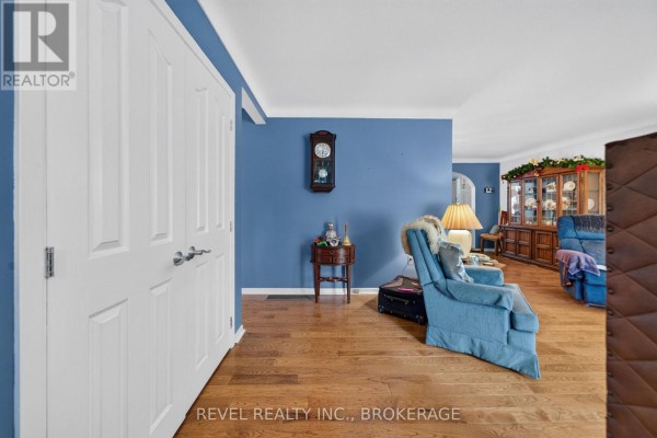 Dining room - 4453 Latimer Road, Frontenac, ON K0H1X0 Photo 5