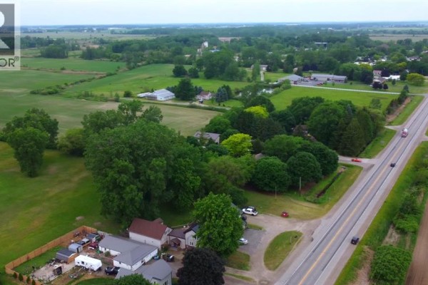 4459 London Line, Plympton Wyoming, ON N0N1T0 Photo 5