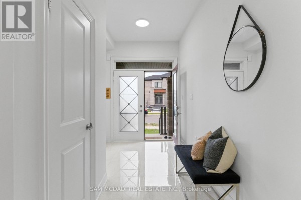 Eating area - 446 Humphrey Street, Hamilton, ON L8B1Z8 Photo 4
