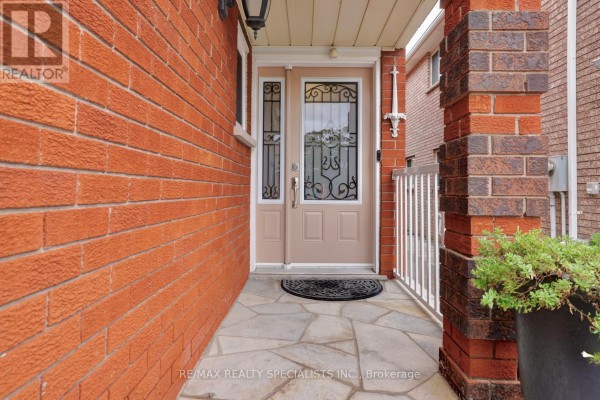 Family room - 4464 Weeping Willow Drive, Mississauga, ON L5V1K3 Photo 4
