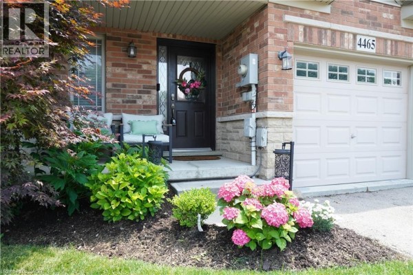 4465 Comfort Crescent, Beamsville, ON, photo 2