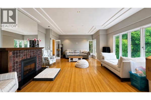 4468 Stone Cres Crescent, West Vancouver, BC V7W1B7 Photo 3