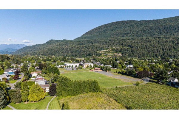 4469 Community Street, Yarrow, Chilliwack, BC V2R5C9 Photo 4