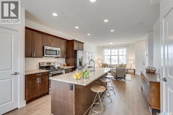 447 Eaton Lane, Saskatoon, SK, photo 3
