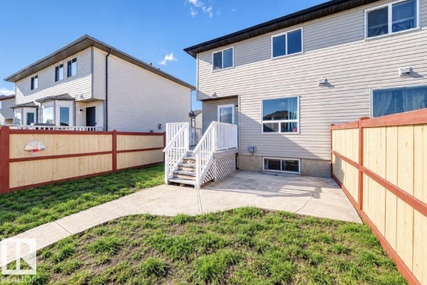 Kitchen - 447 Songhurst Pl, Leduc, AB T9E0P9 Photo 3