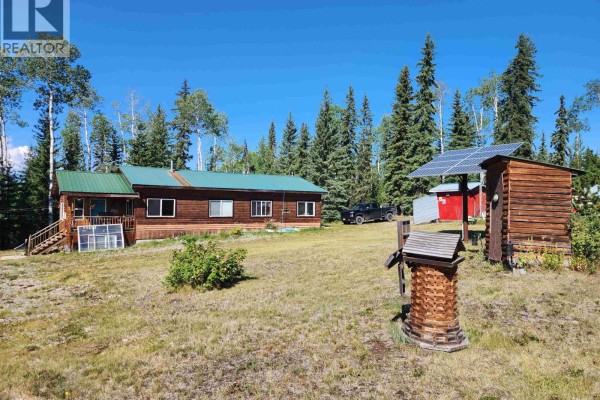 Primary Bedroom - 4470 & 4476 Titetown Road, Quesnel, BC V2J3H9 Photo 4