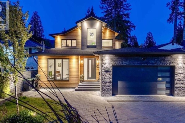 Residential for rent at 4470 Capilano Road, North Vancouver, BC - MLS® 63ryCw