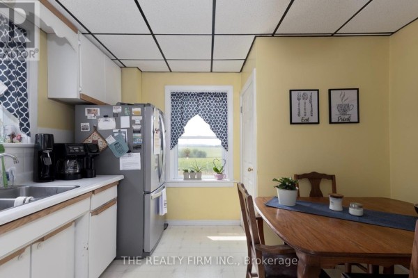 Laundry room - 44703 Perth Line, Huron East, ON N4W3G6 Photo 5