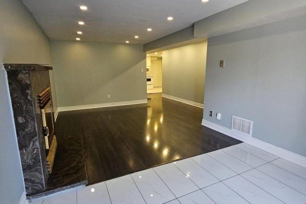 4473 Marshdale Court, Mississauga, ON L5M4G2 Photo 4