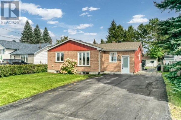 4474 Tate Boulevard, Val Therese, ON P3P1S8 Photo 2