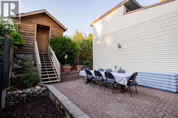 4479 Marine Drive, Burnaby, BC V5J3G1 Photo 5