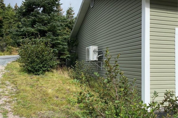 Bath (# pieces 1-6) - 448 Conception Bay Highway, Harbour Main, NL A0A2P0 Photo 3