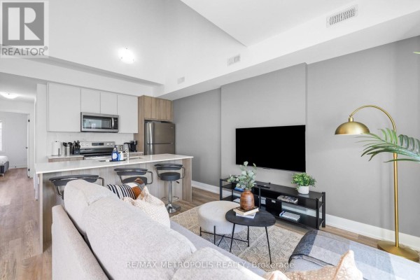 449 Lansdowne Avenue, Toronto, ON, photo 3
