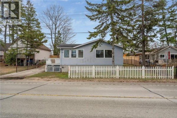 449 Mosley Street, Wasaga Beach, ON, photo 3