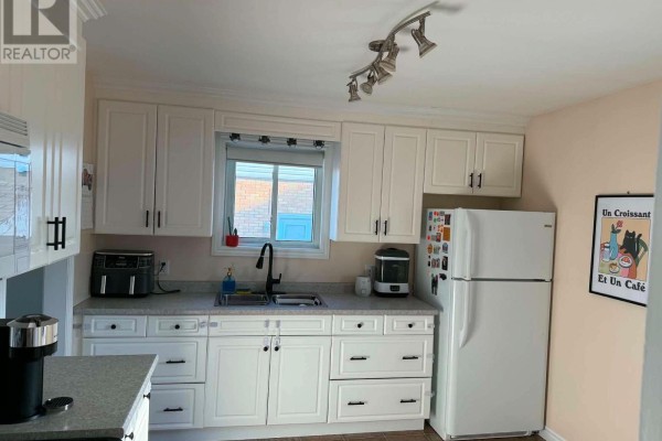 Recreational, Games room - 449 Toke Street N, Timmins, ON P4N6V9 Photo 5