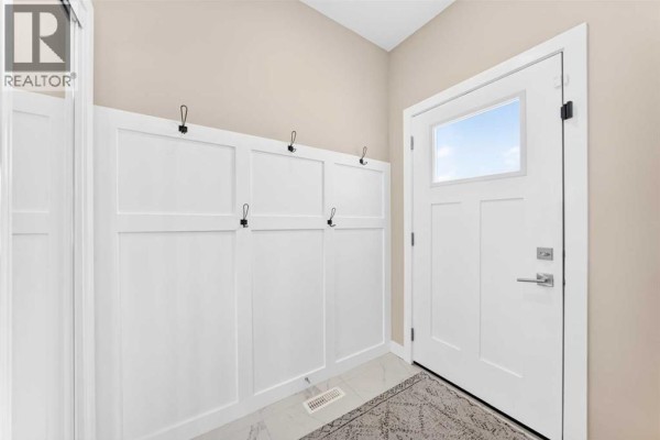 449 West Lakeview Drive, Chestermere, AB, photo 3