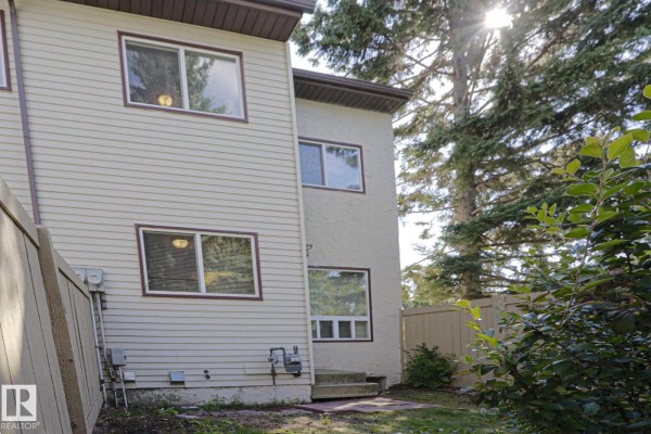 Primary Bedroom - #45 1651 46 St Nw, Edmonton, AB T6L5H2 Photo 4