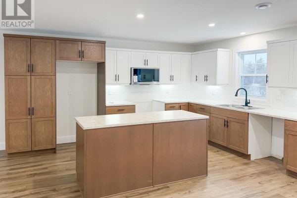 4pc Bathroom - 45 Al Bennett Road, Halls Harbour, NS B0P1J0 Photo 3
