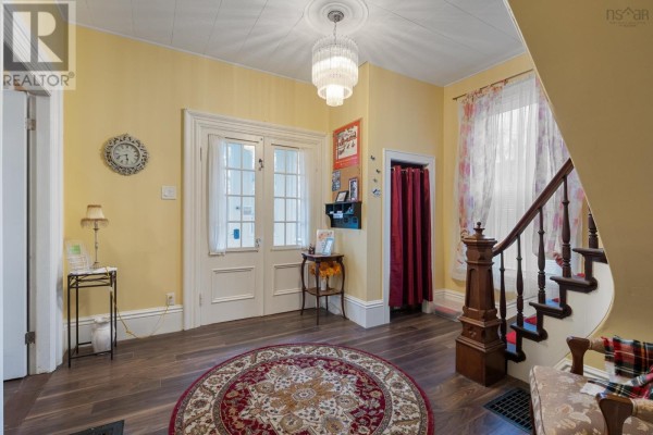 45 Alma Street, Yarmouth, NS, photo 3