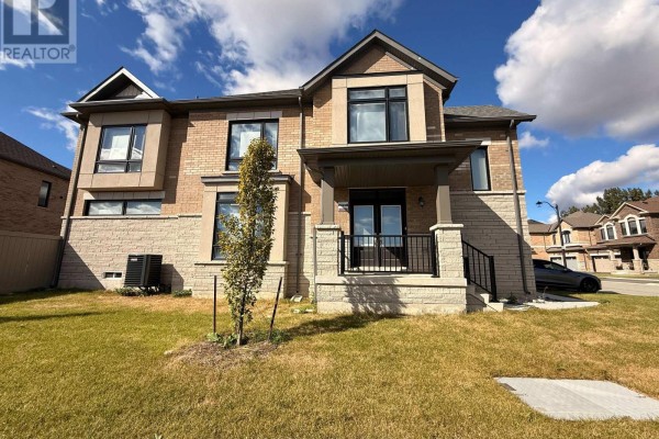 45 Arnold Circle, Brampton, ON, photo 2