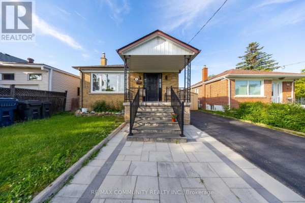 45 Barrymore Road, Toronto, ON, photo 2