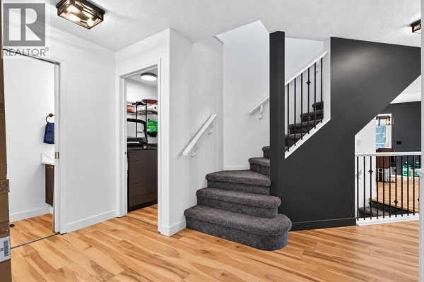 Laundry room - 45 Bow Ridge Drive, Cochrane, AB T4C1V5 Photo 5