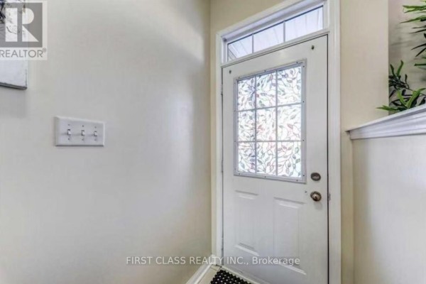 45 Cheetah Crescent, Toronto, ON M1B6J7 Photo 3