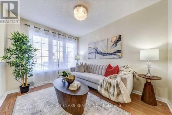 45 Cheetah Crescent, Toronto, ON M1B6J7 Photo 4