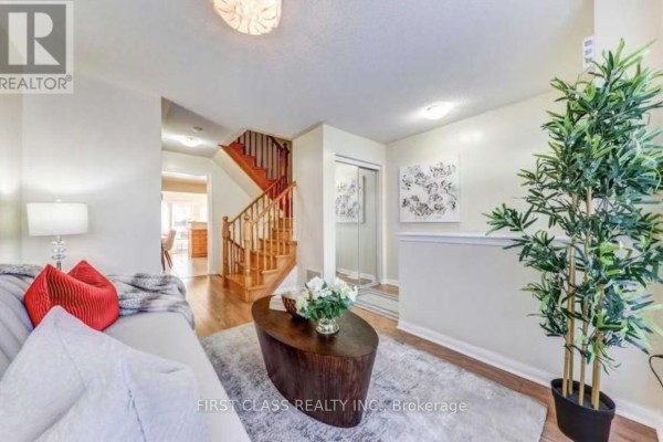 45 Cheetah Crescent, Toronto, ON M1B6J7 Photo 5