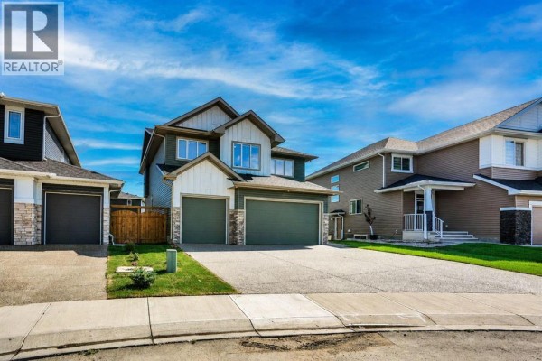 45 Dawson Gardens, Chestermere, AB, photo 2