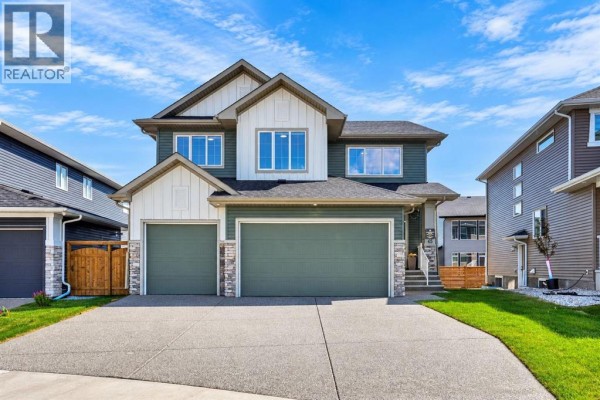 45 Dawson Gardens, Chestermere, AB, photo 3