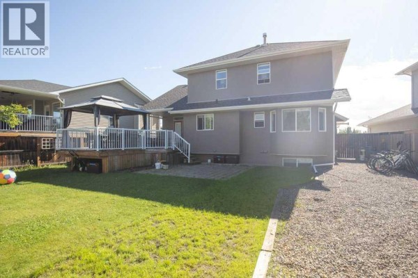 2pc Bathroom - 45 Firdale Court, Sylvan Lake, AB T4S2M2 Photo 4