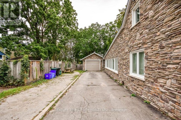 45 Grove Street W, Barrie, ON L4N1M6 Photo 2