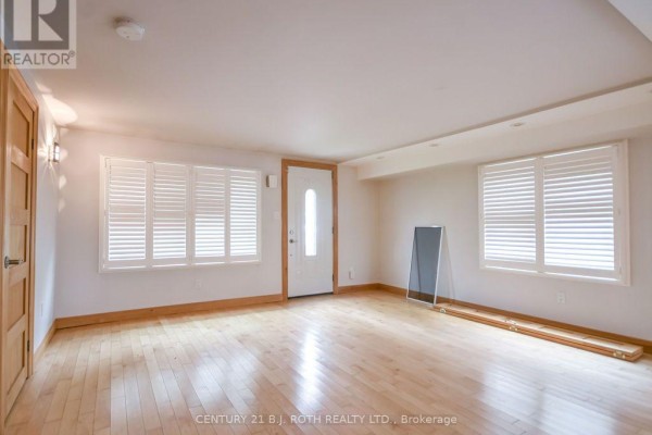 45 Grove Street W, Barrie, ON L4N1M6 Photo 3