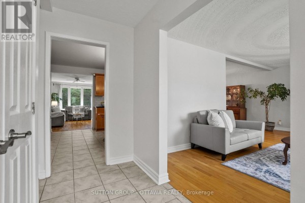 Primary Bedroom - 45 Larkspur Drive, Ottawa, ON K2H6K8 Photo 5